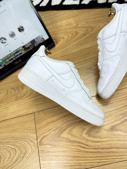 Nike Air Force 1 Low (38.5)