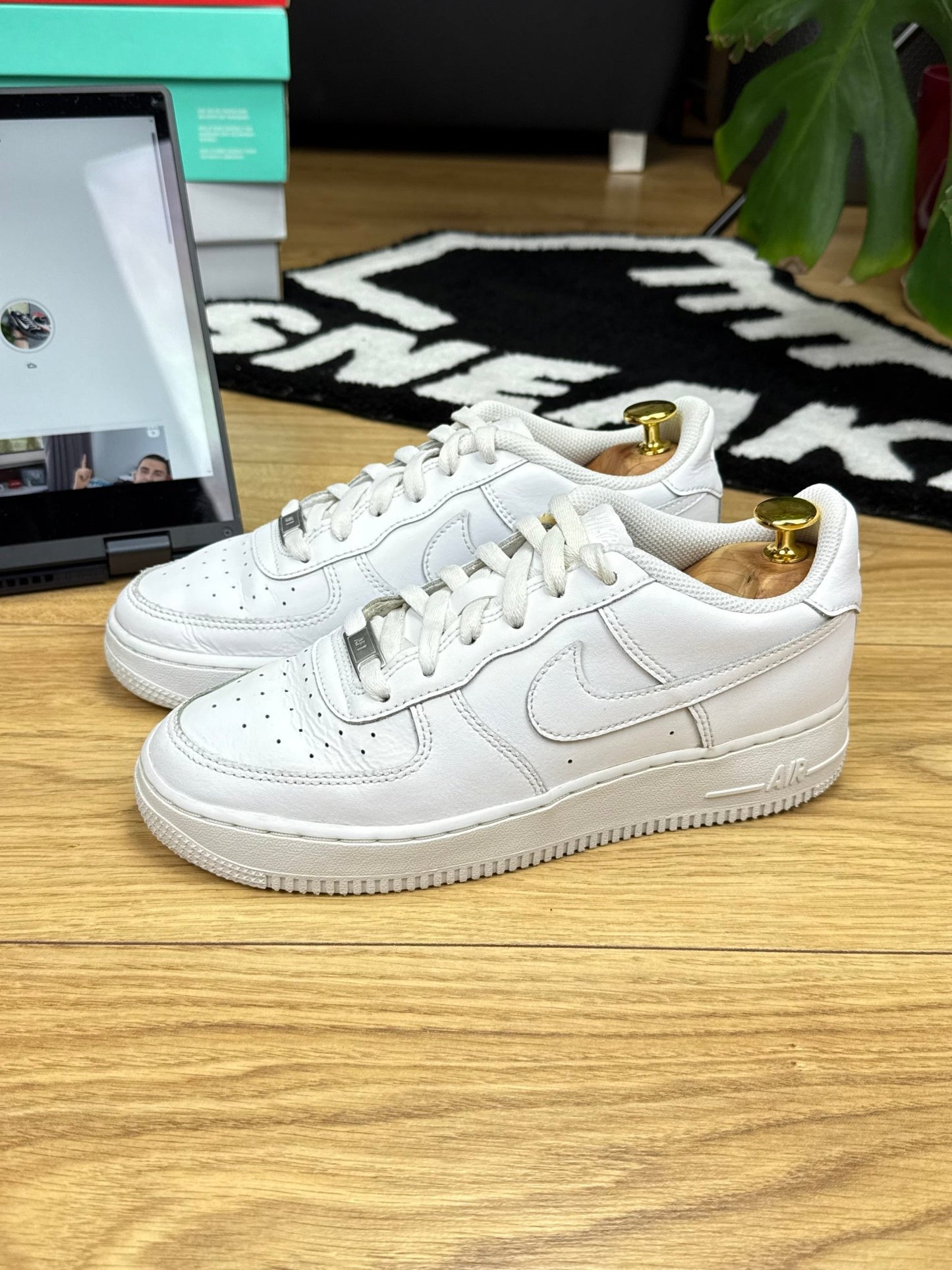 Nike Air Force 1 Low (38.5)