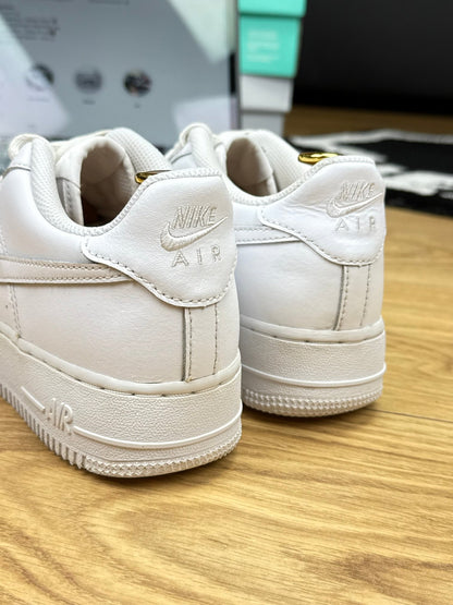 Nike Air Force 1 Low (38.5)