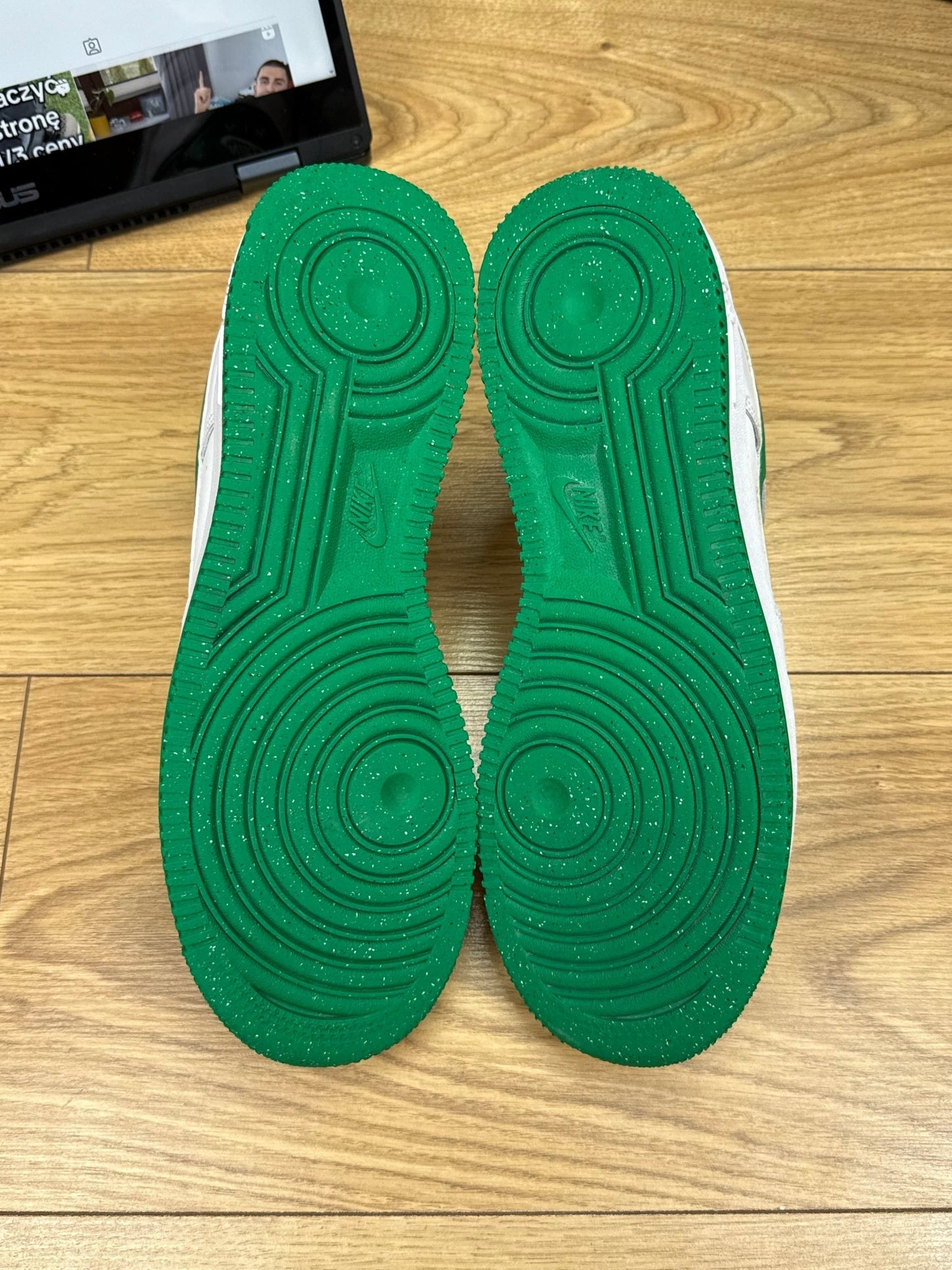 Nike Air Force 1 Low (42)