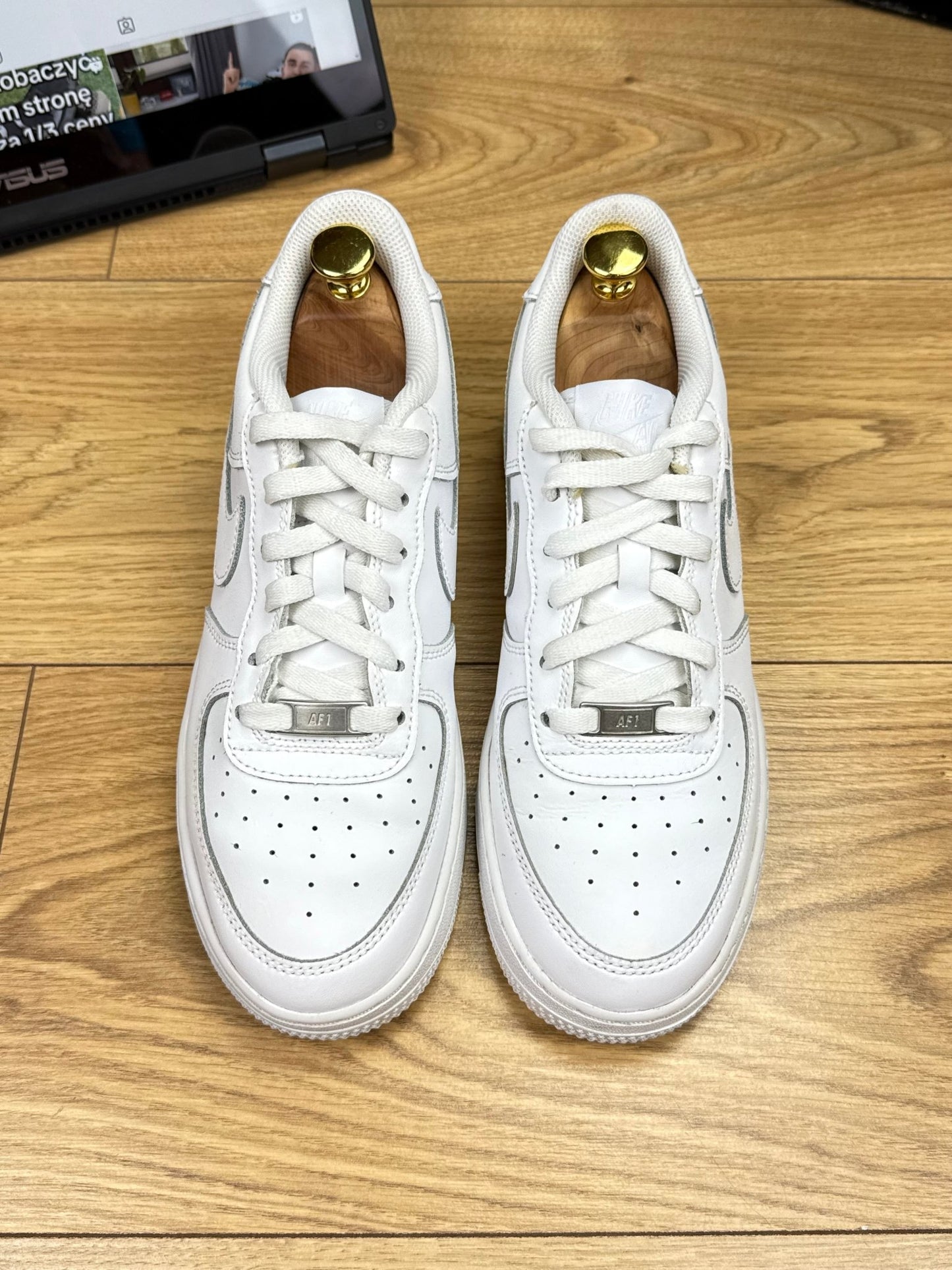 Nike Air Force 1 Low (40)