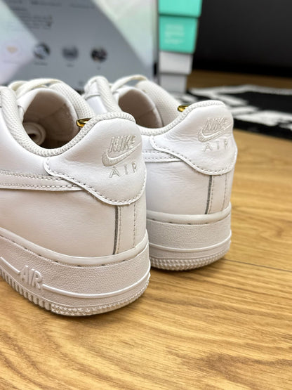 Nike Air Force 1 Low (40)
