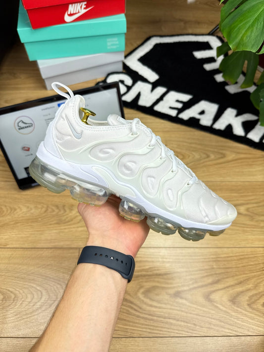 Nike Air Vapormax Plus (44.5)