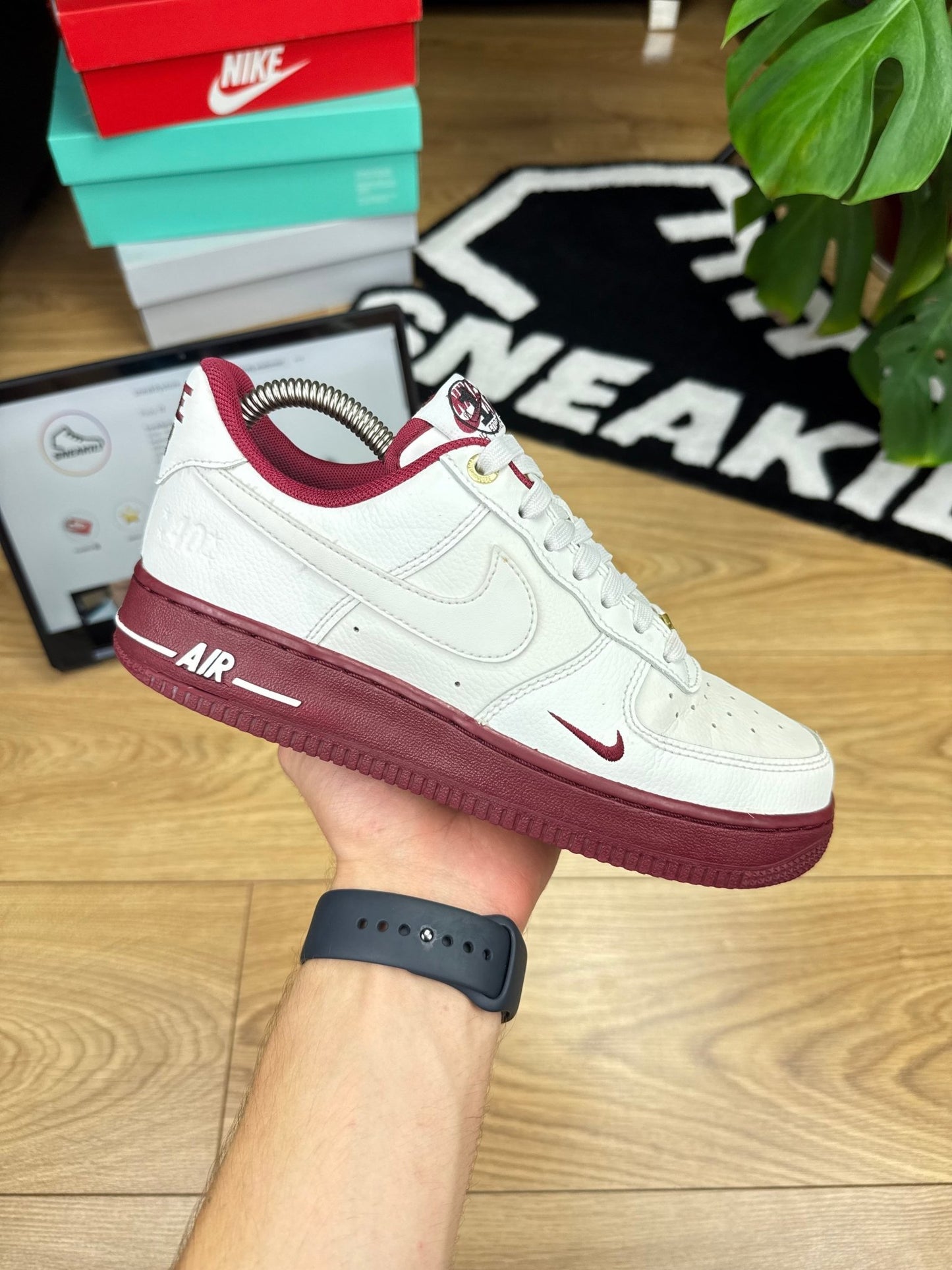 Nike Air Force 1 Low (37.5)