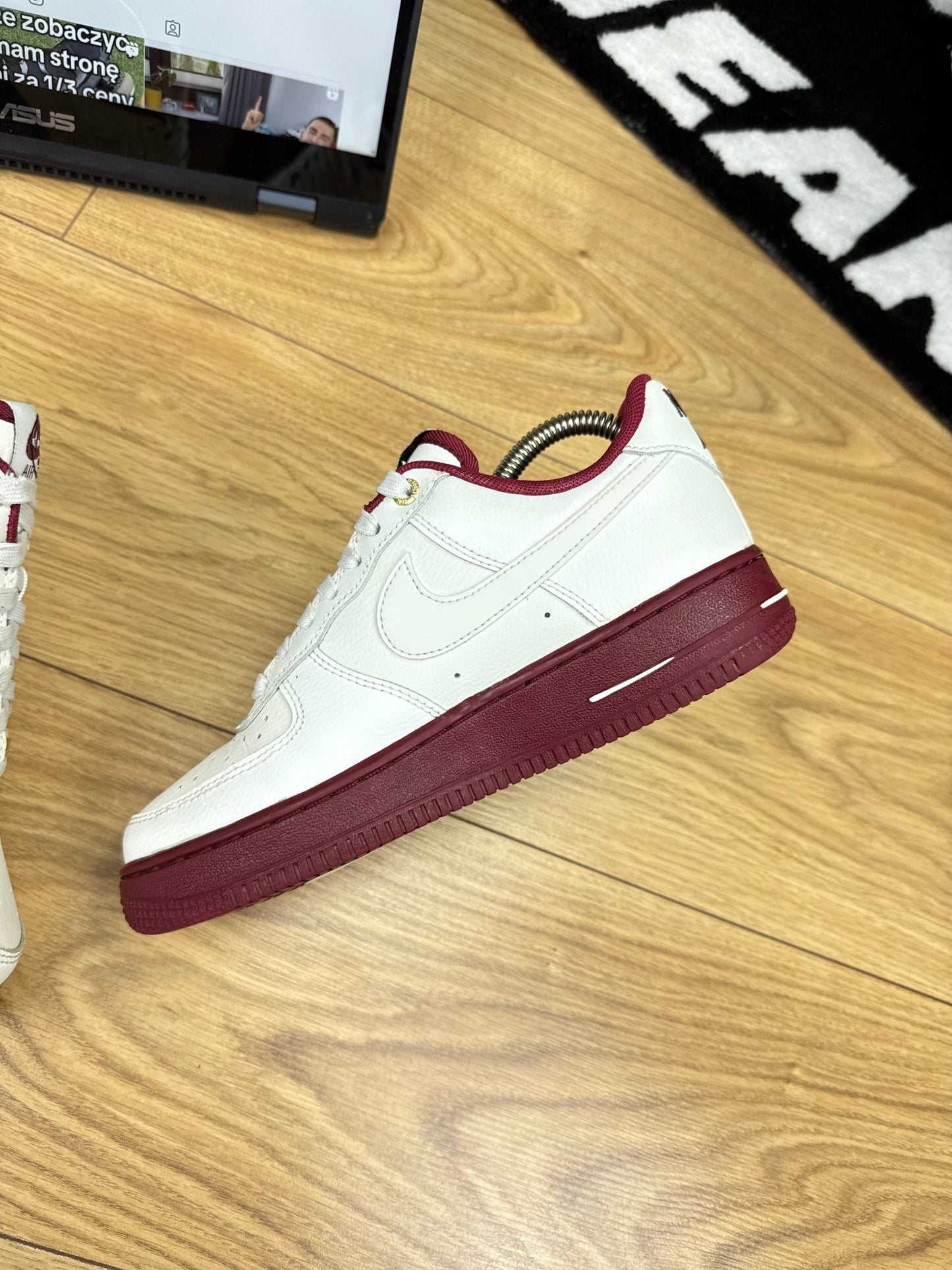 Nike Air Force 1 Low (37.5)