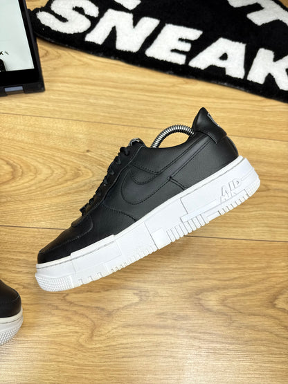 Nike Air Force 1 Low Pixel (40.5)