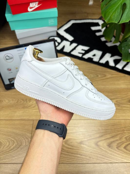 Nike Air Force 1 Low (38.5)