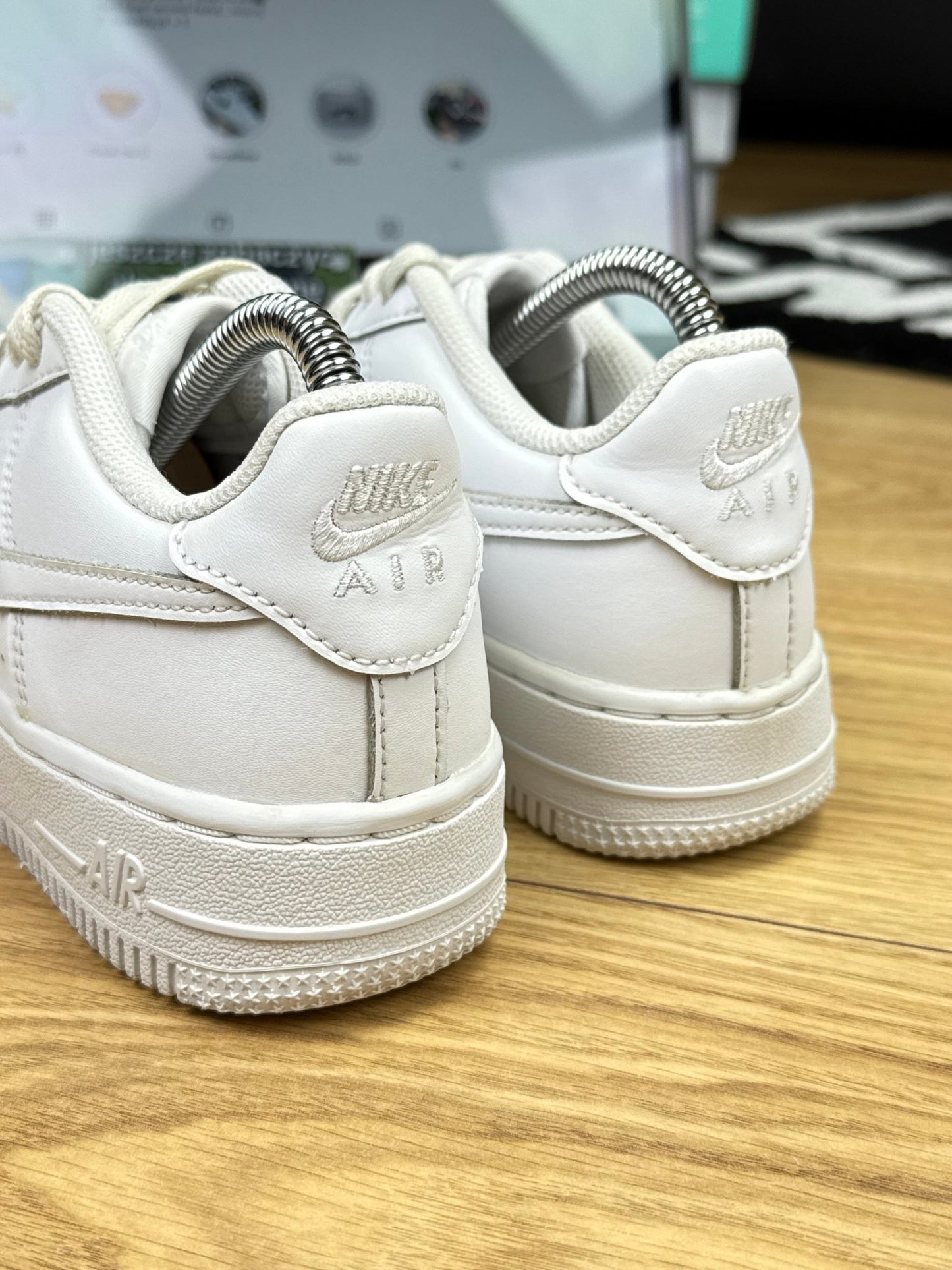 Nike Air Force 1 Low (35.5)