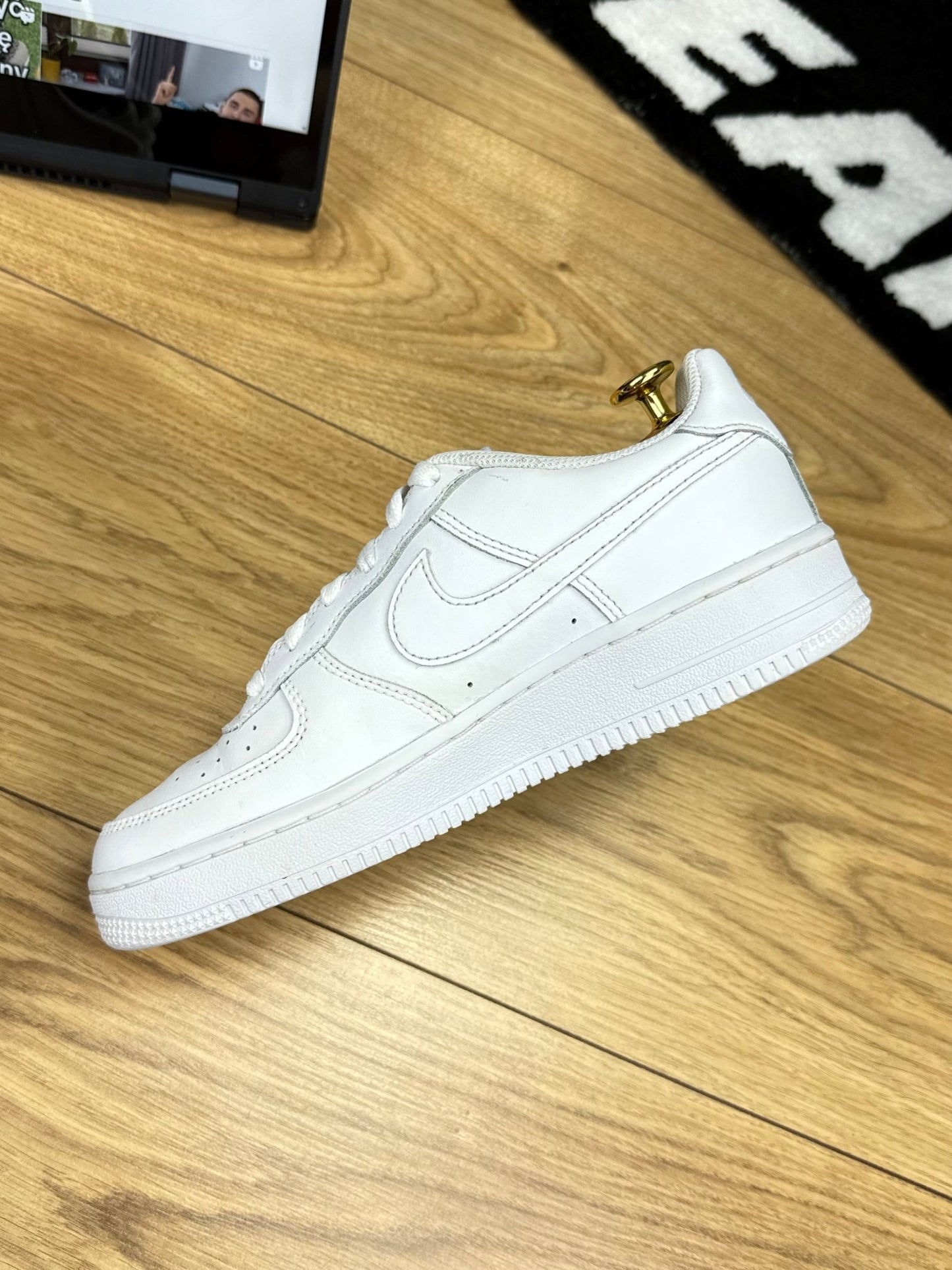 Nike Air Force 1 Low (37.5)