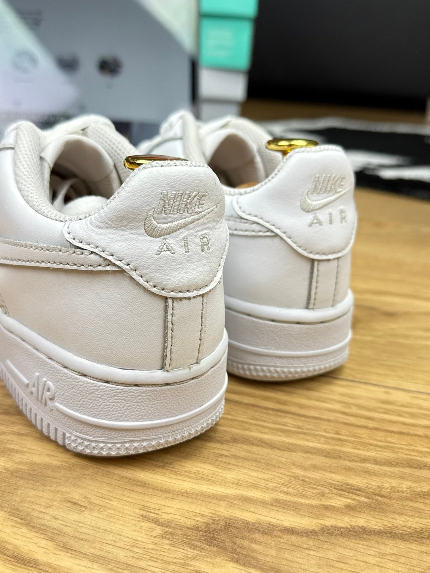 Nike Air Force 1 Low (37.5)