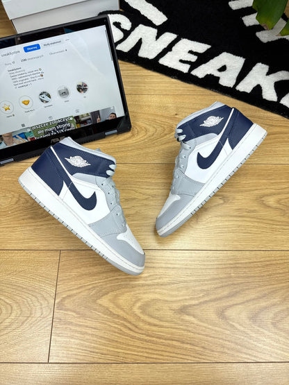 Nike Air Jordan 1 Mid (39)