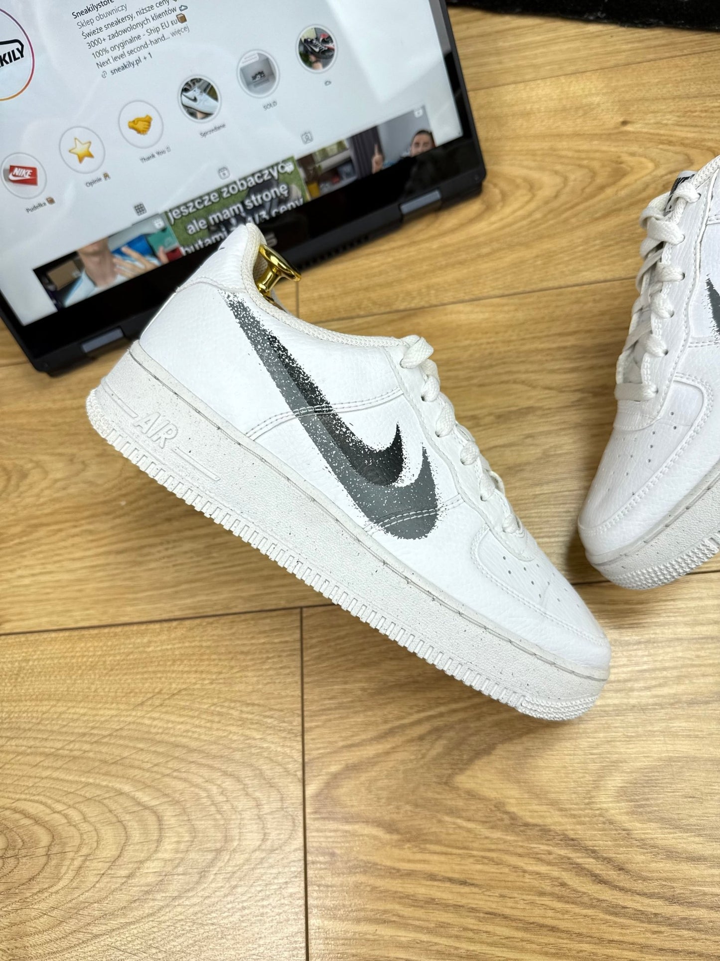Nike Air Force 1 Low (38.5)