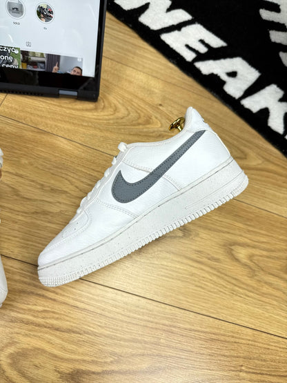 Nike Air Force 1 Low (38.5)