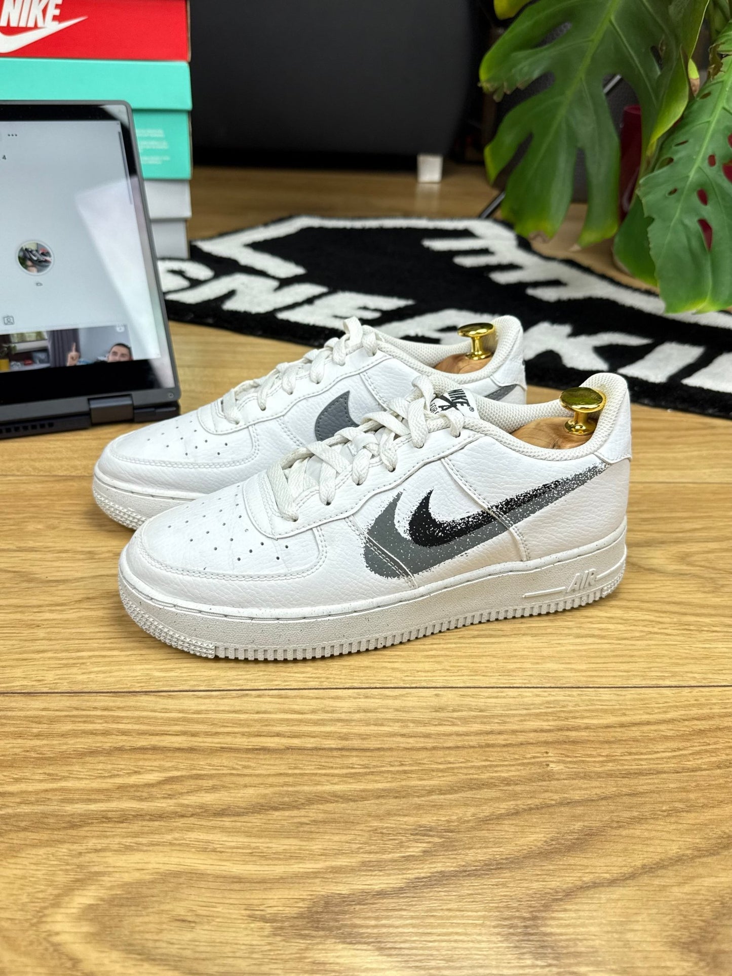 Nike Air Force 1 Low (38.5)