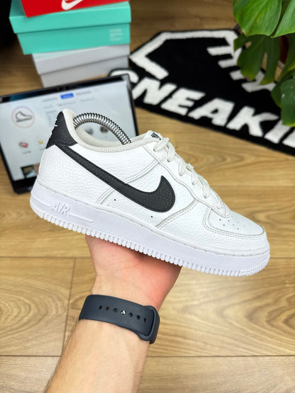 Nike Air Force 1 Low (37.5)
