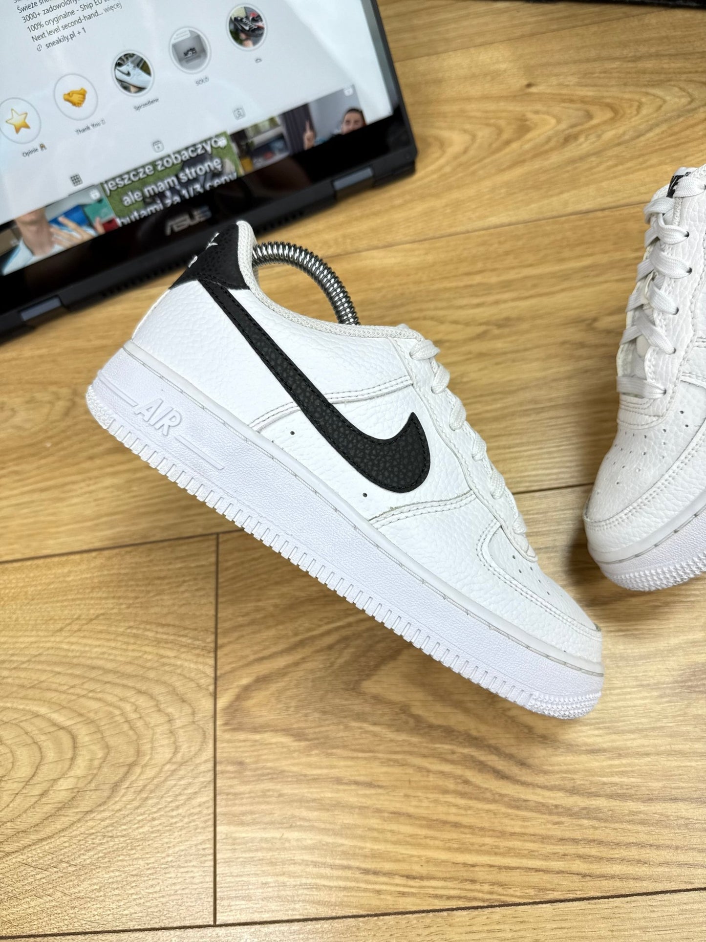 Nike Air Force 1 Low (37.5)