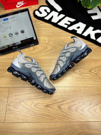 Nike Air Vapormax Plus (42)