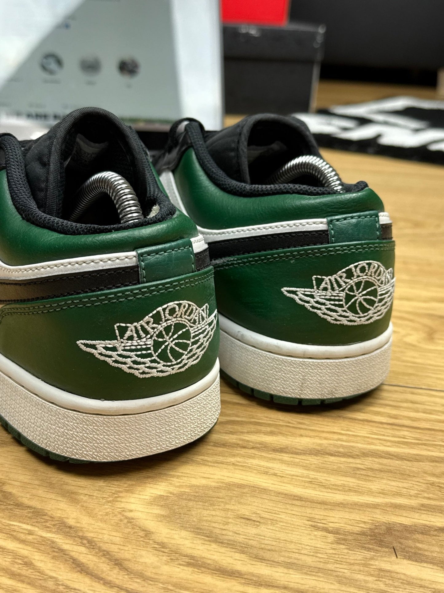 Nike Air Jordan 1 Low (44)