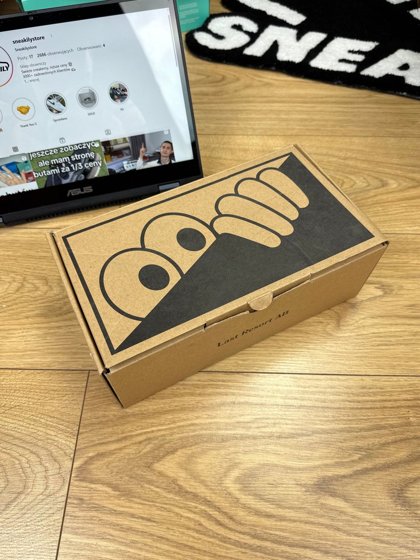 Last Resort AB Canvas (40.5)