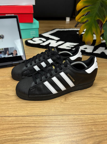 Adidas Superstar (42 2/3)