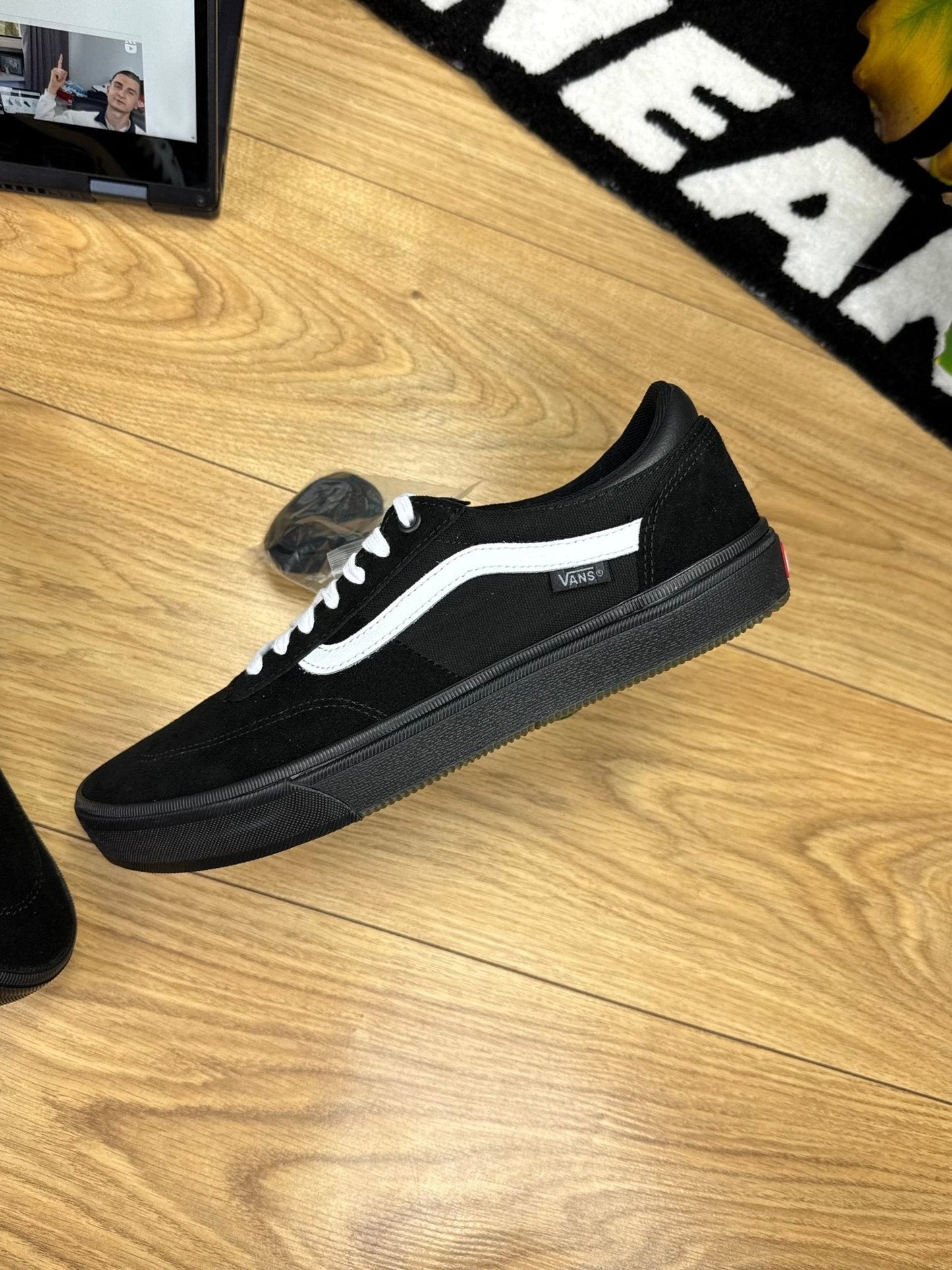 Vans Gilbert Crockett “Blackout” Crockett Blackout — buty sportowe męskie nowe rozmiar 40, zewnętrzny panel lewego buta