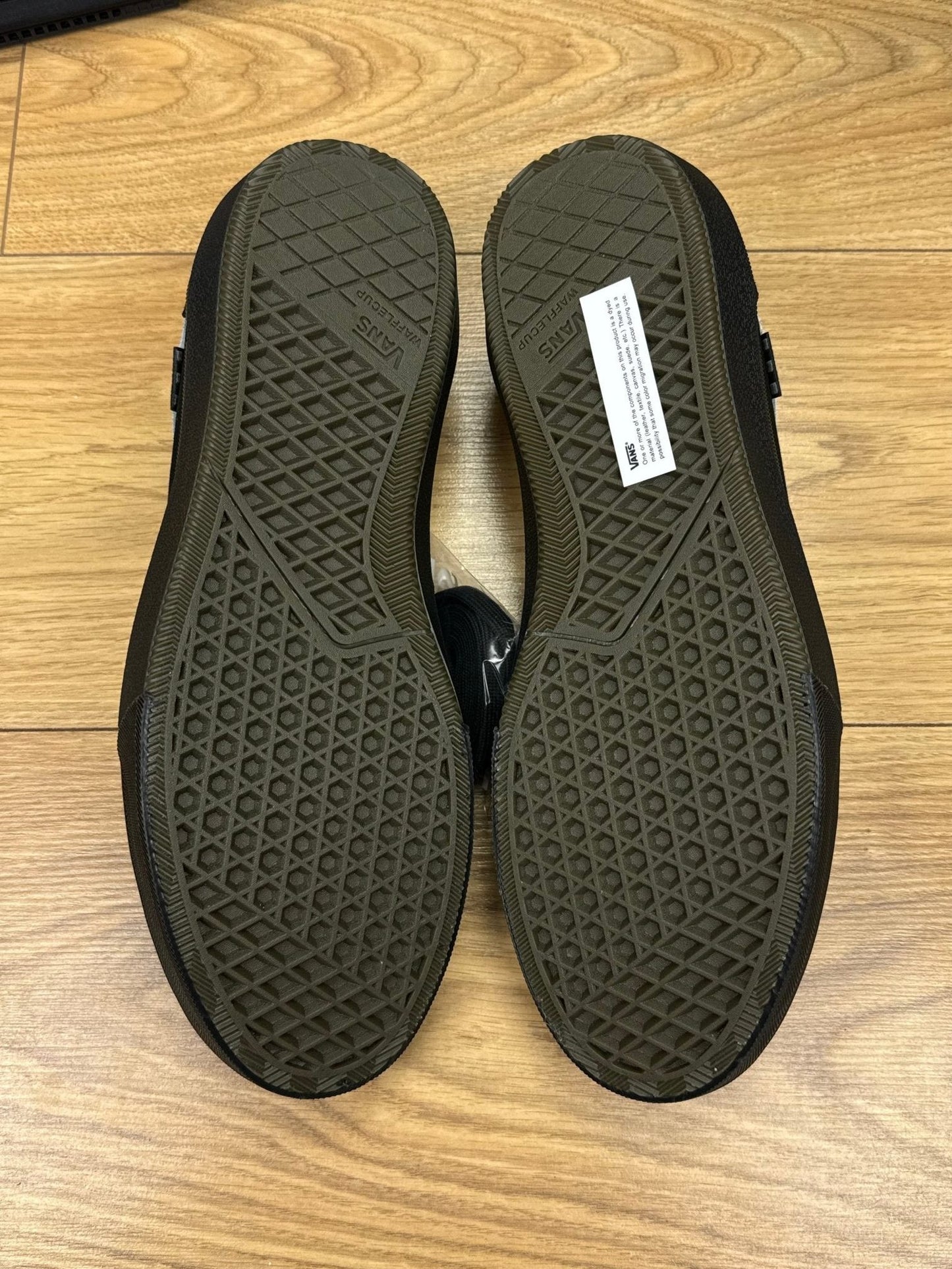 Vans Gilbert Crockett “Blackout” Crockett Blackout — buty sportowe męskie nowe rozmiar 44.5, widok z boku