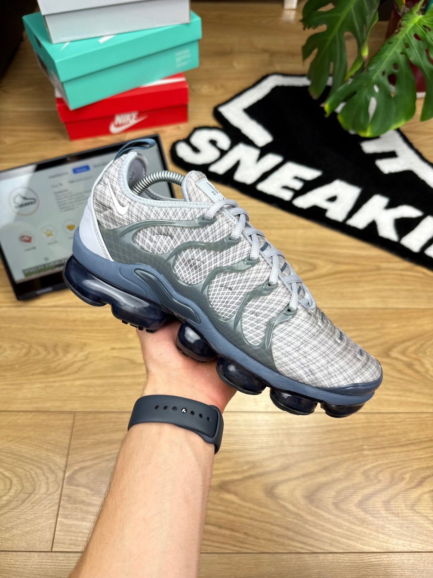 Nike Air Vapormax Plus (42)