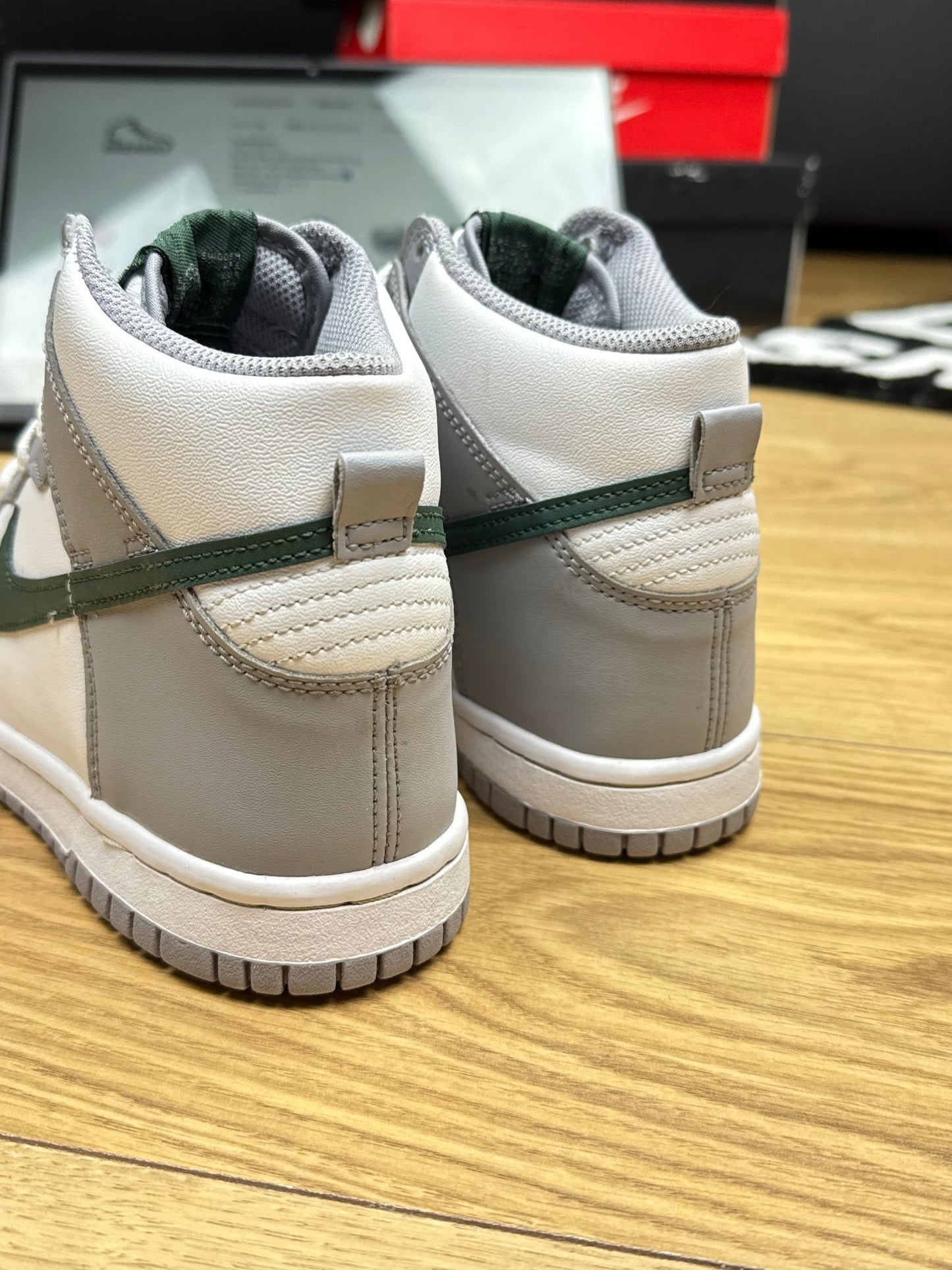 Nike Dunk High (36.5)