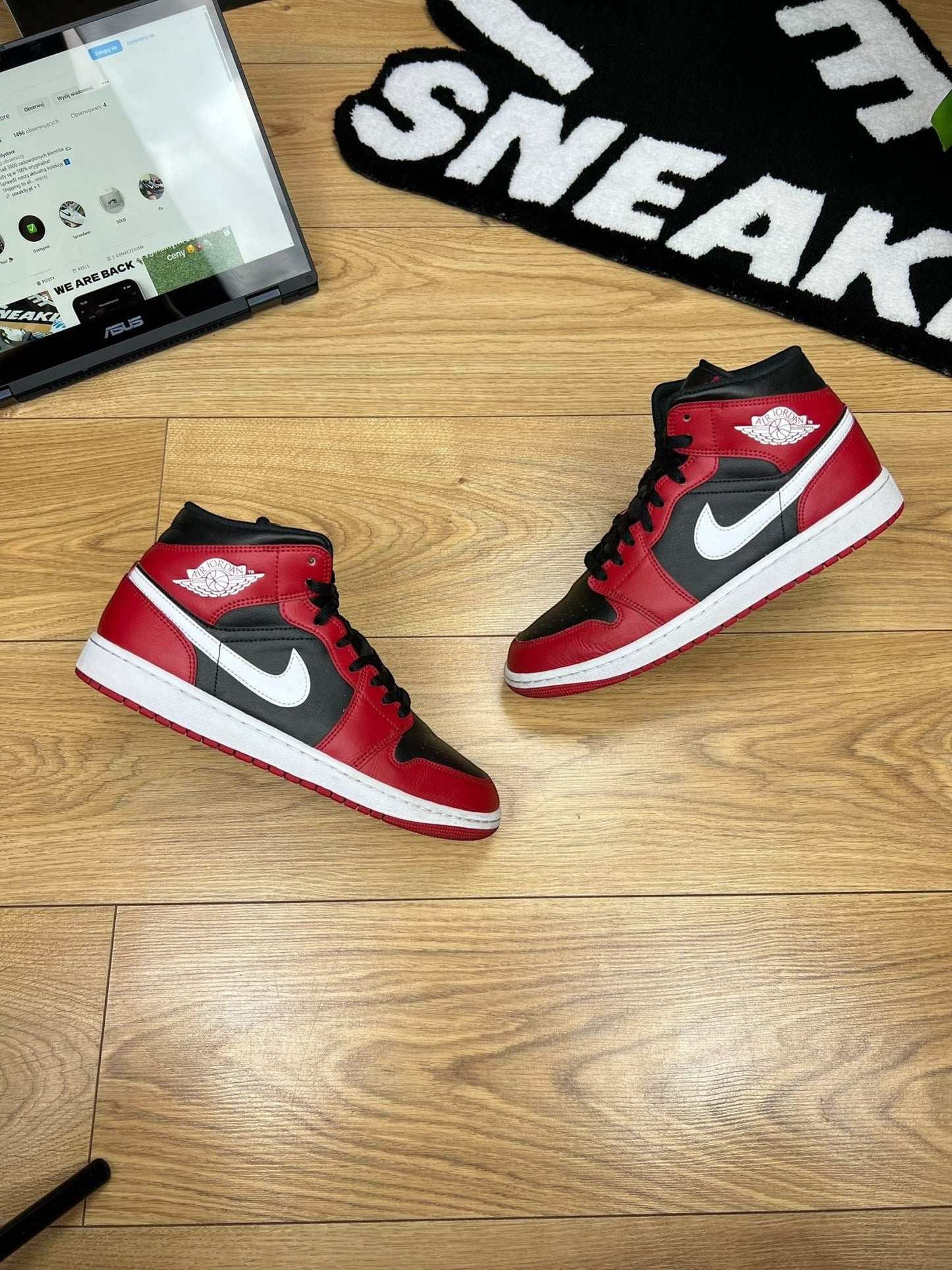 Nike Air Jordan 1 Mid (42.5)