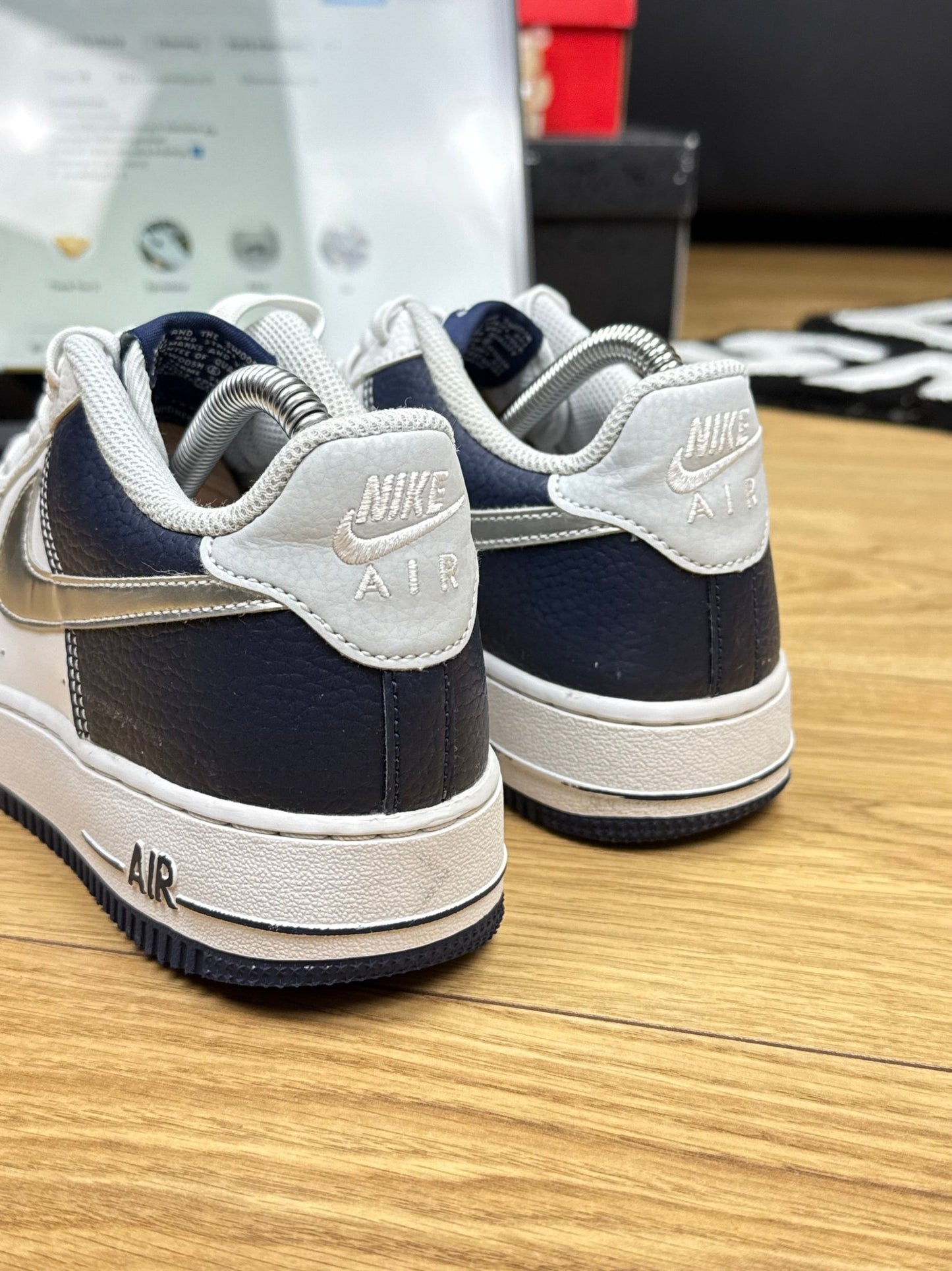 Nike Air Force 1 Low (38.5)
