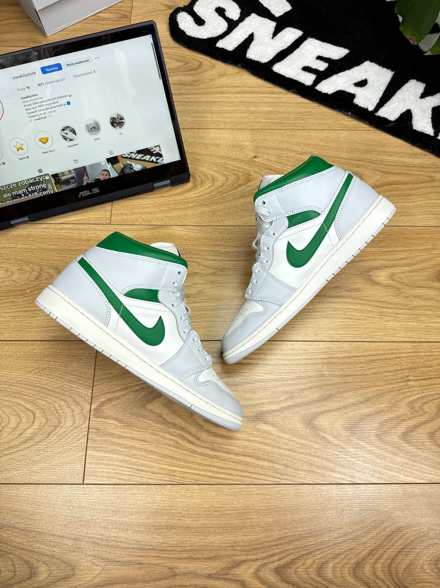 Nike Air Jordan 1 Mid (44)