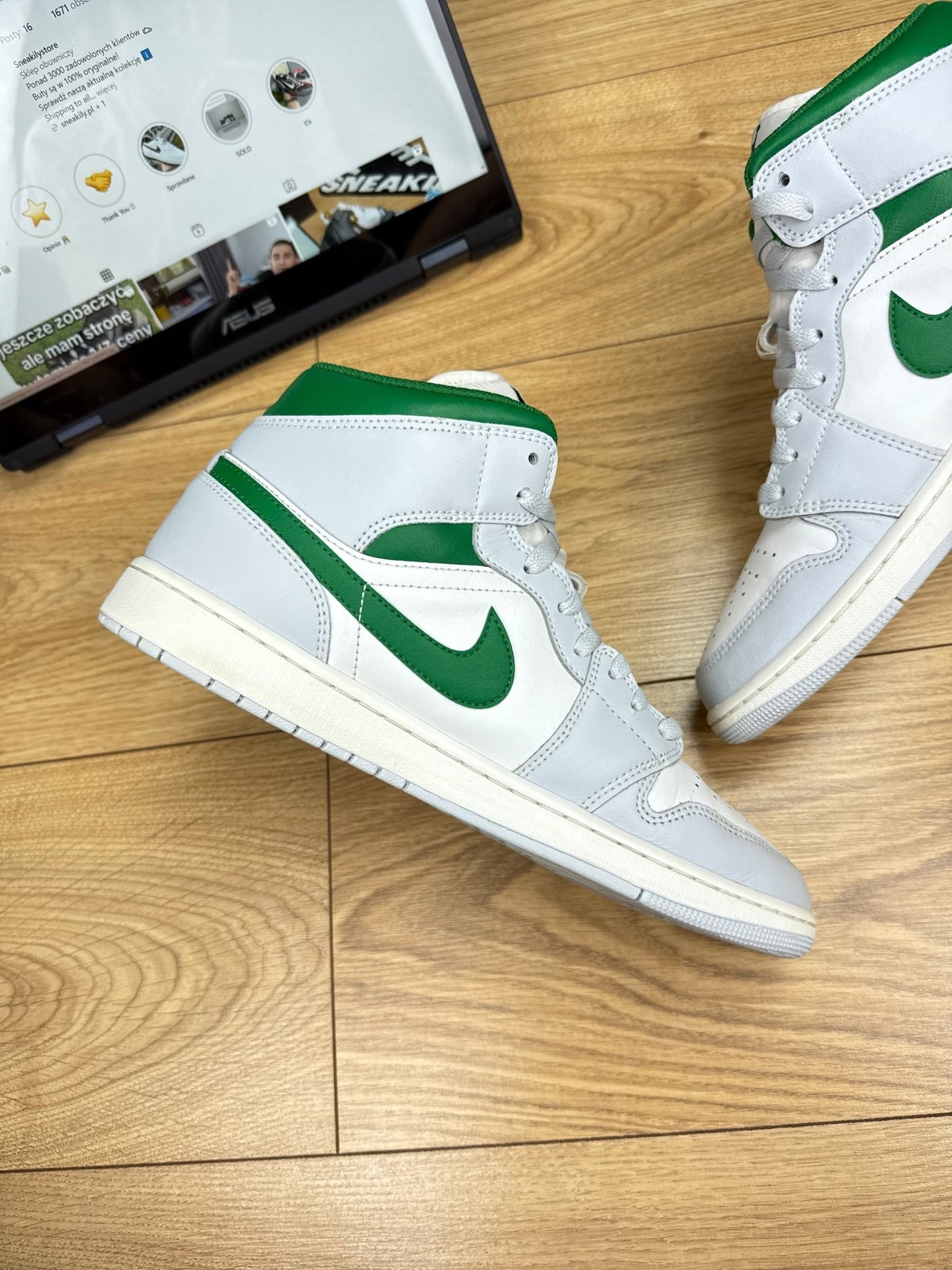 Nike Air Jordan 1 Mid (44)