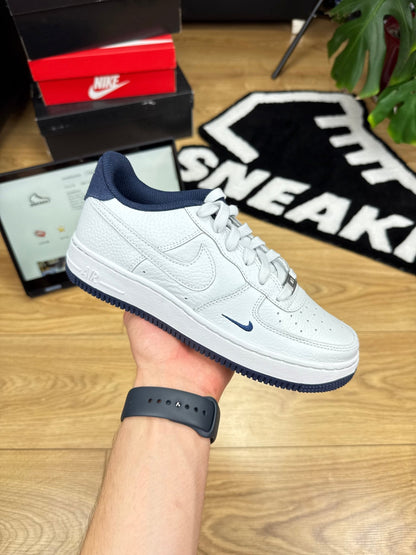 Nike Air Force 1 Low (37.5)