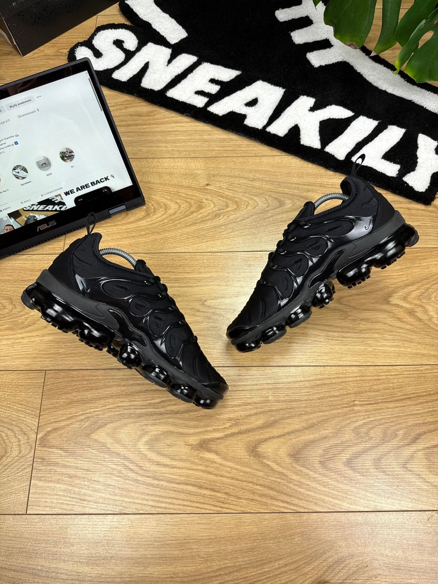 Nike Air Vapormax Plus (42.5)