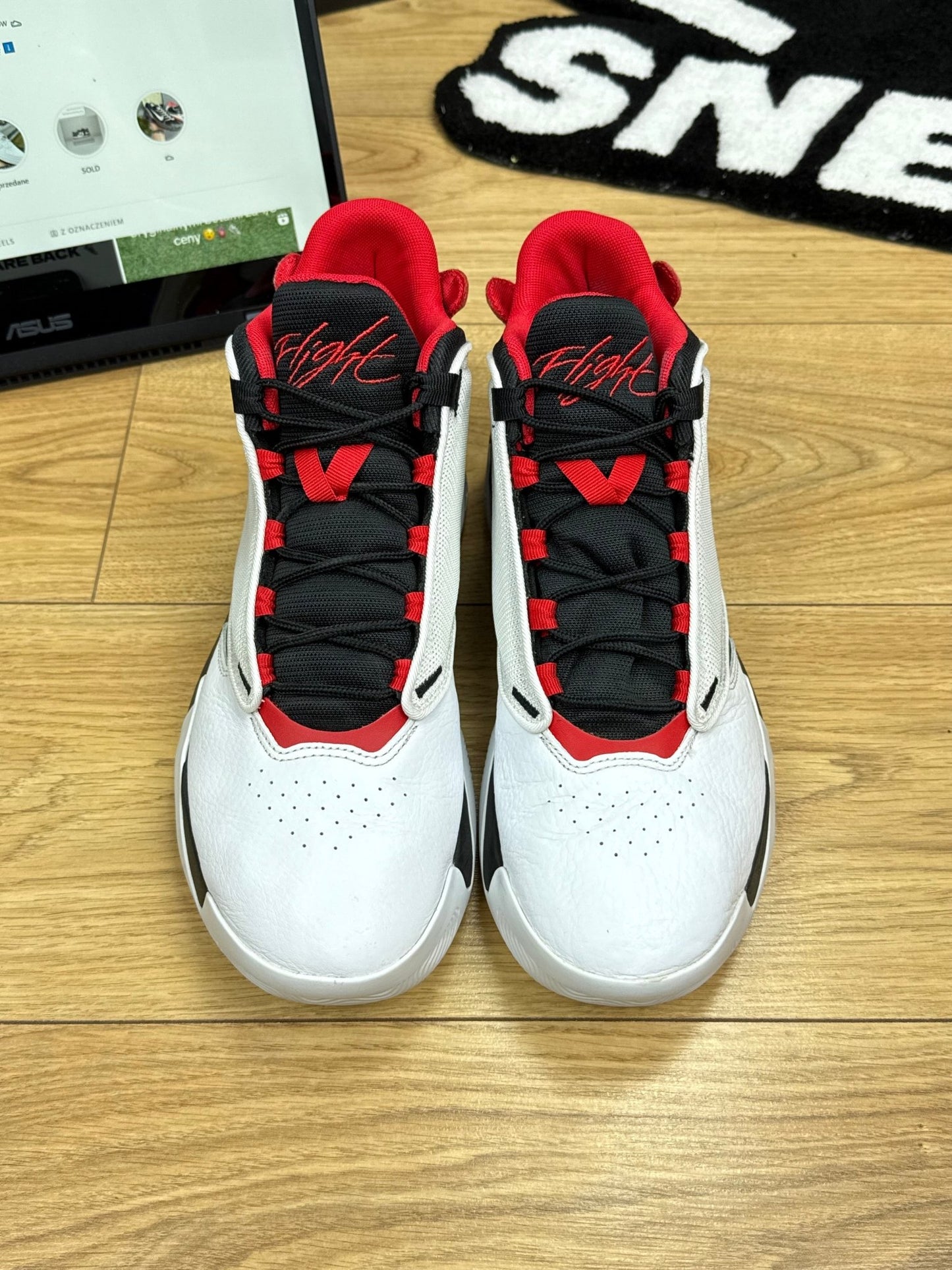 Nike Air Jordan Max Aura 4 (45.5)