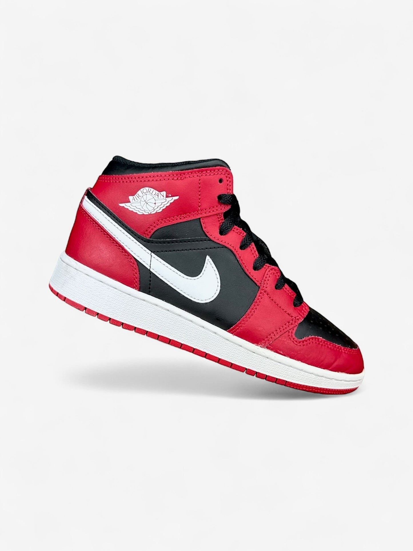 Nike Air Jordan 1 Mid (37.5)