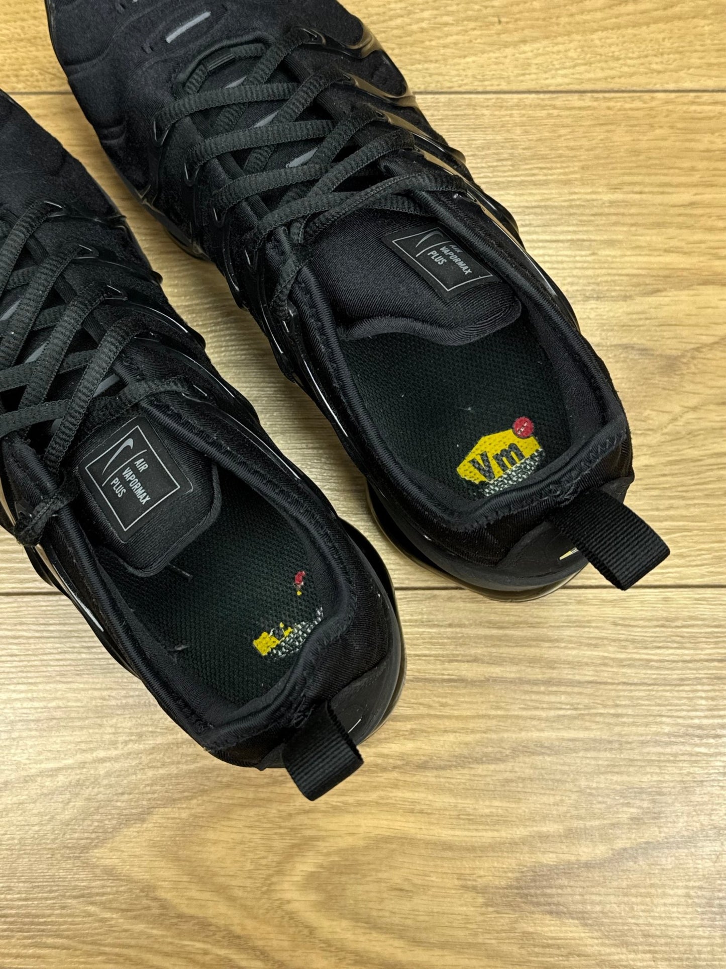 Nike Air Vapormax Plus (42.5)