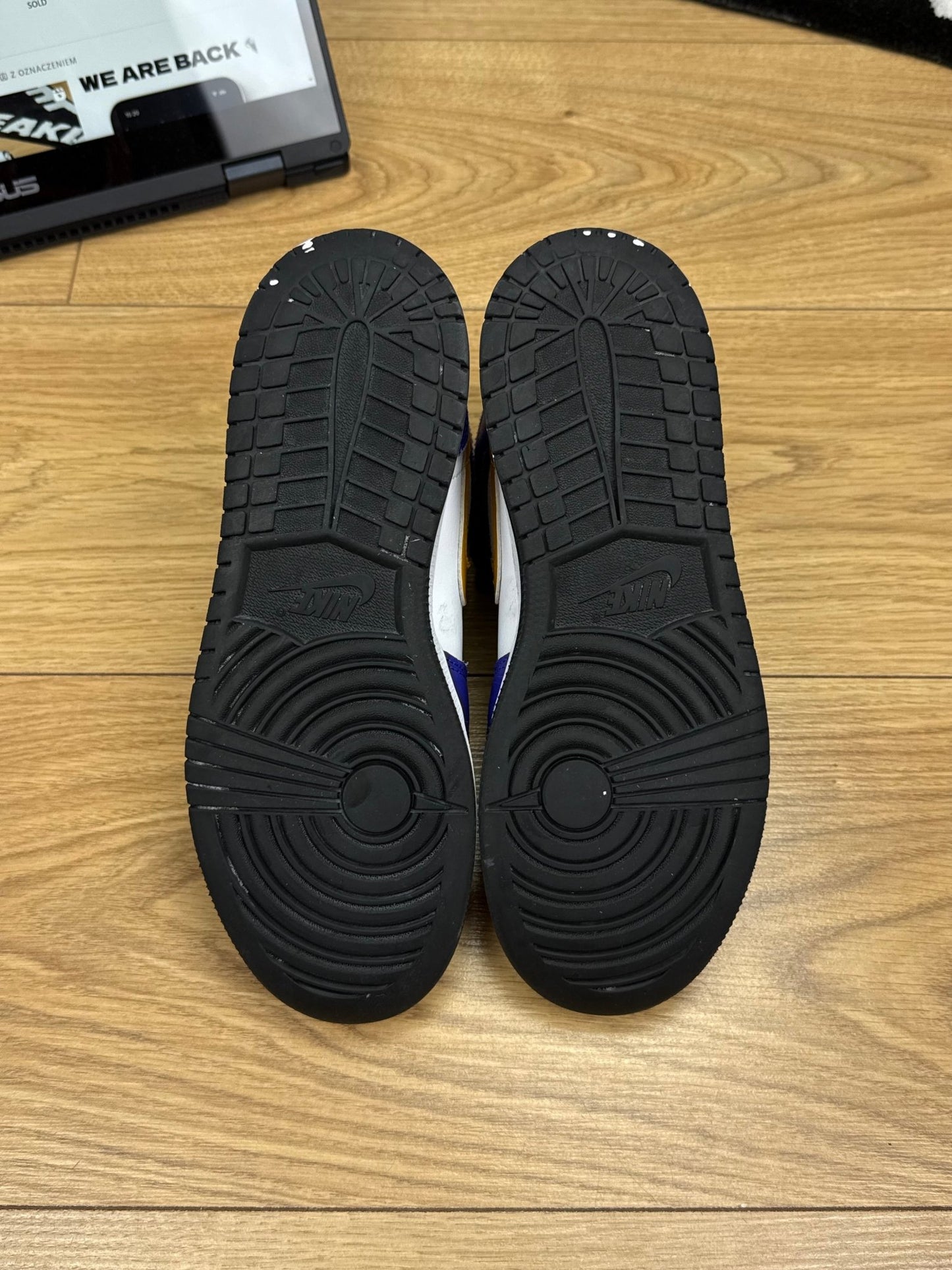 Nike Air Jordan 1 Mid (38)