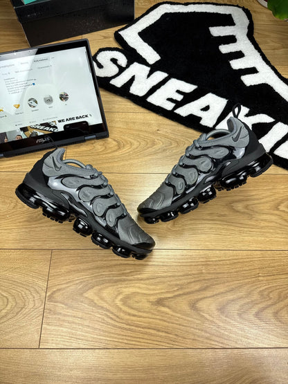 Nike Air Vapormax Plus (44)