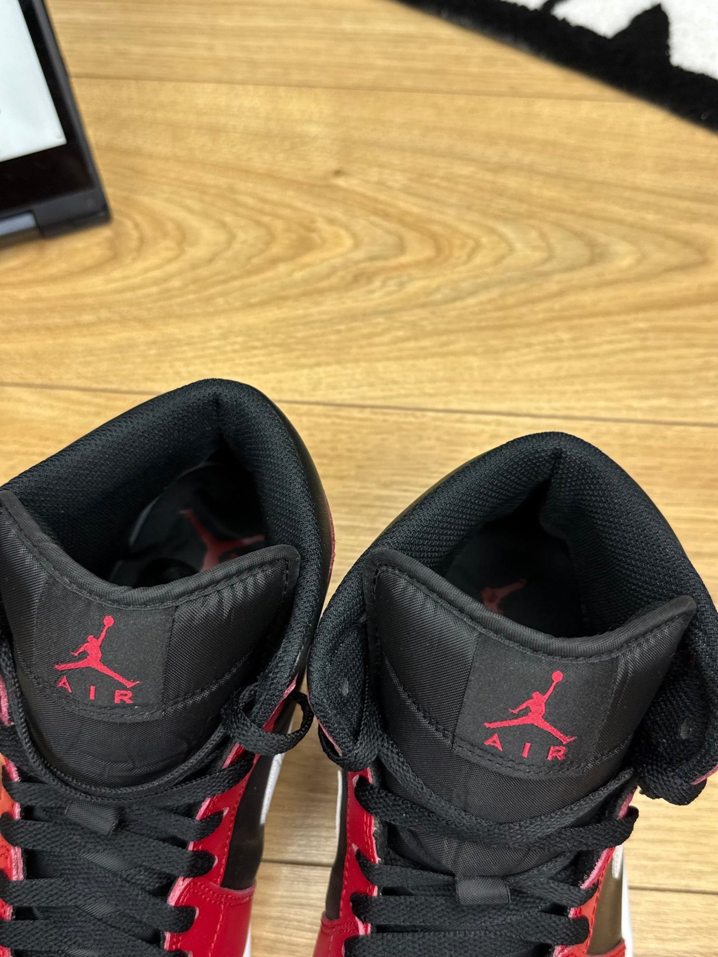 Nike Air Jordan 1 Mid (44)
