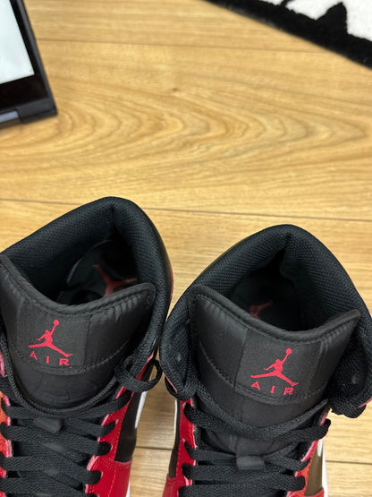 Nike Air Jordan 1 Mid (44)