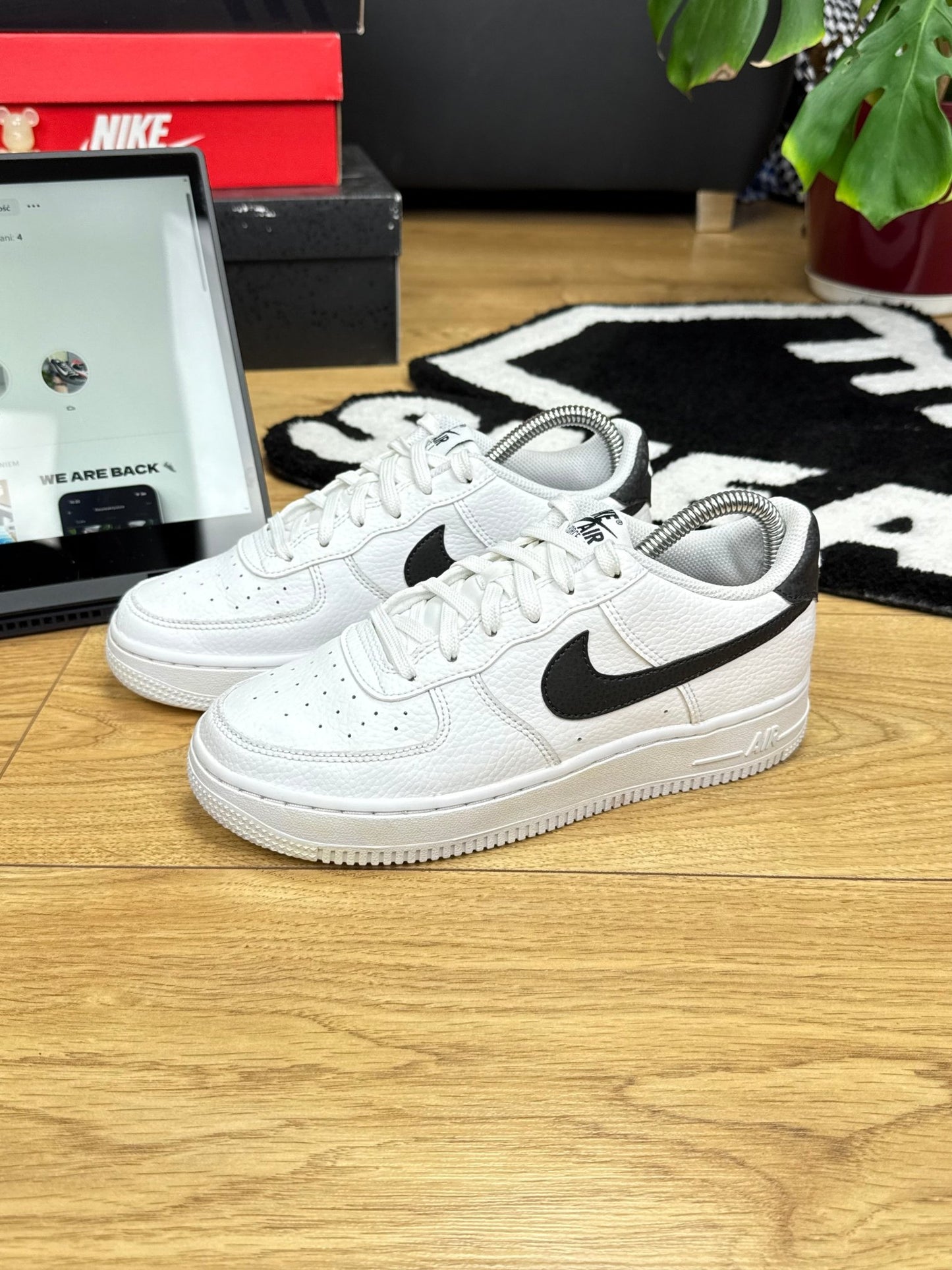 Nike Air Force 1 Low (37.5)