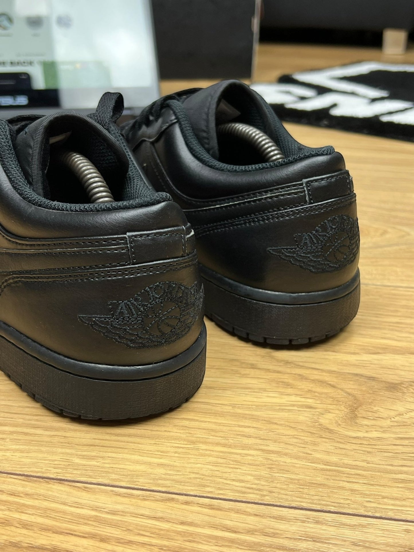 Nike Air Jordan 1 Low (45)
