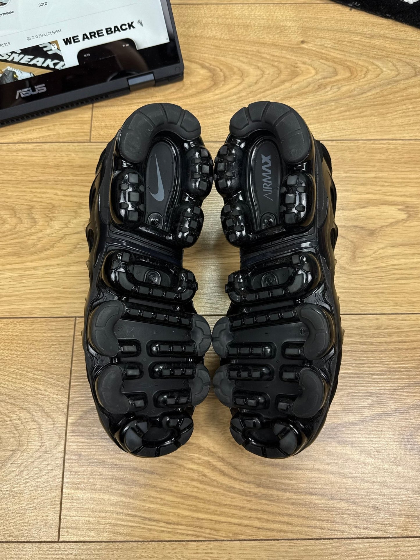 Nike Air Vapormax Plus (42)