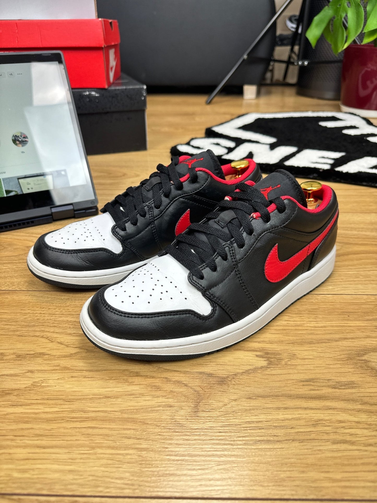 Nike Air Jordan 1 Low (42.5)