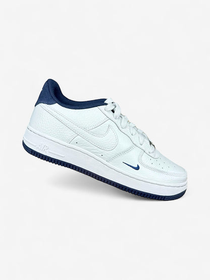 Nike Air Force 1 Low (37.5)