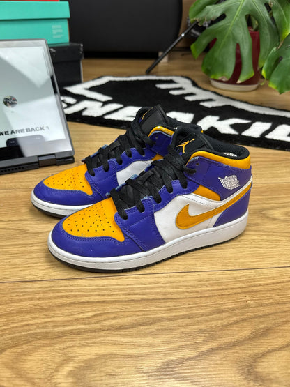 Nike Air Jordan 1 Mid (38)