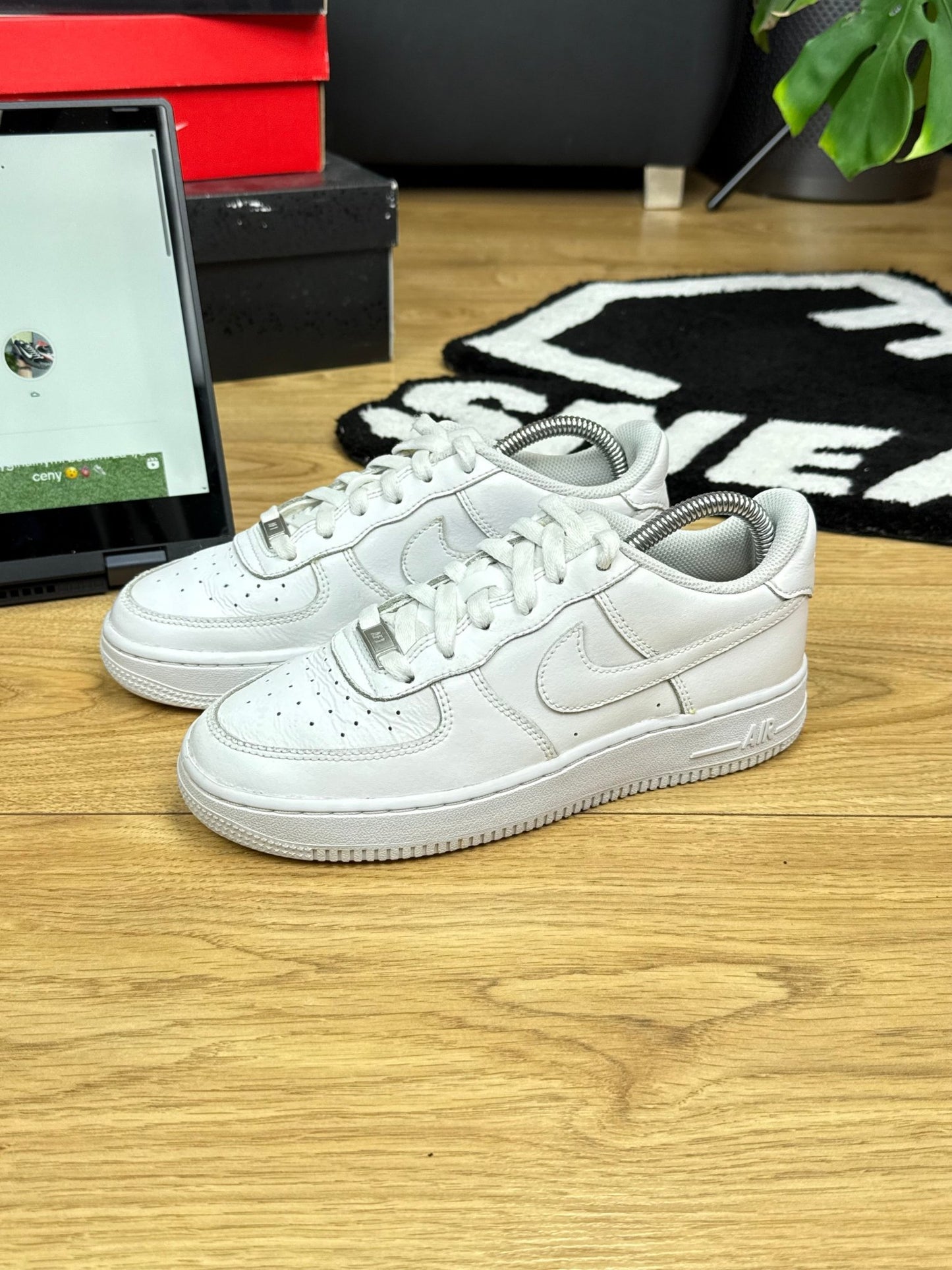 Nike Air Force 1 Low (37.5)