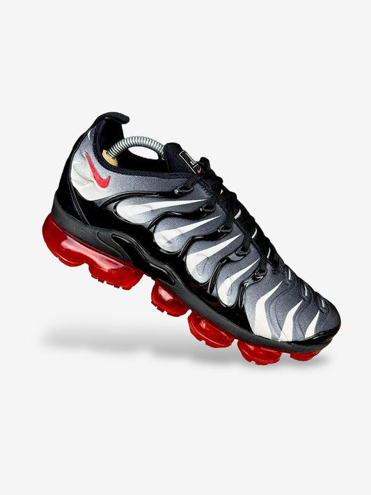 Nike Air Vapormax Plus (42.5)