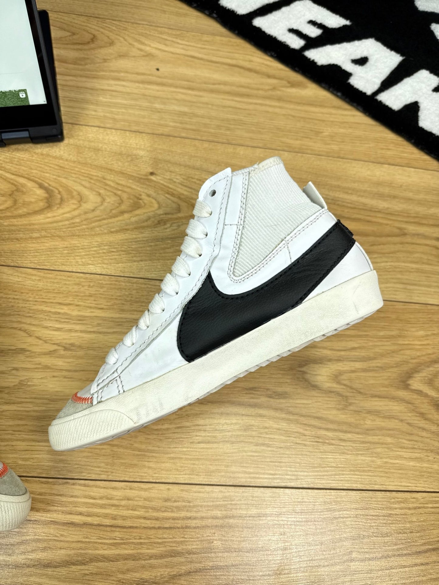 Nike Blazer Jumbo Mid (42)